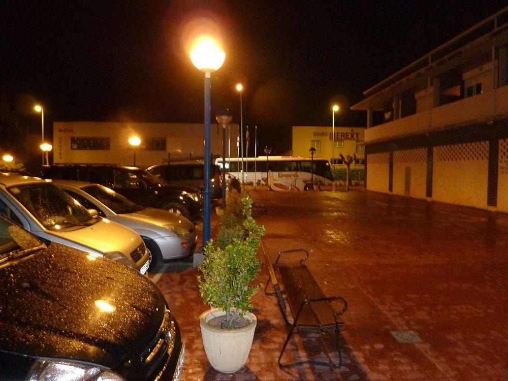 Hotel Ruta Del Duero La Cistérniga Exterior photo